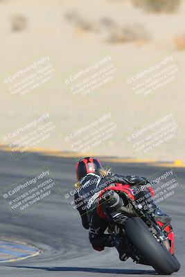 media/Dec-05-2024-Racers Edge (Thu) [[e102e0690b]]/3-B Group/Session 1 Turn 8 Backside/